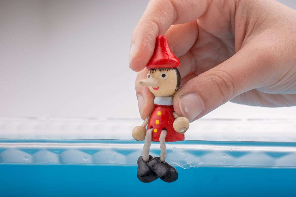 Bambini e bugie: ecco quando iniziano a mentire (ed è un segnale positivo)